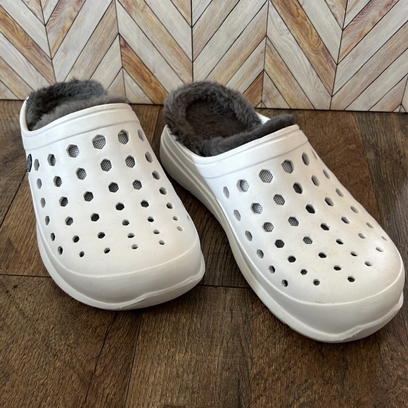 Joybees Womens White Cozy Clog | Size 7 - Picture 1 of 5